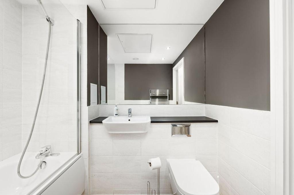 Modern Serviced 3-Bedroom Flat In East London Kültér fotó