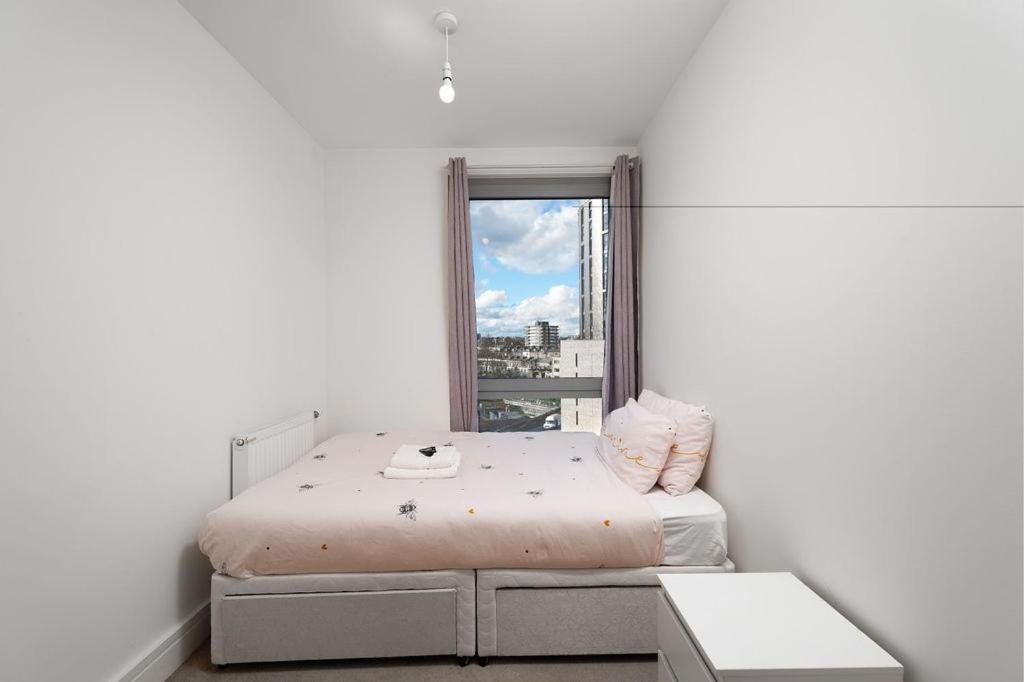 Modern Serviced 3-Bedroom Flat In East London Kültér fotó